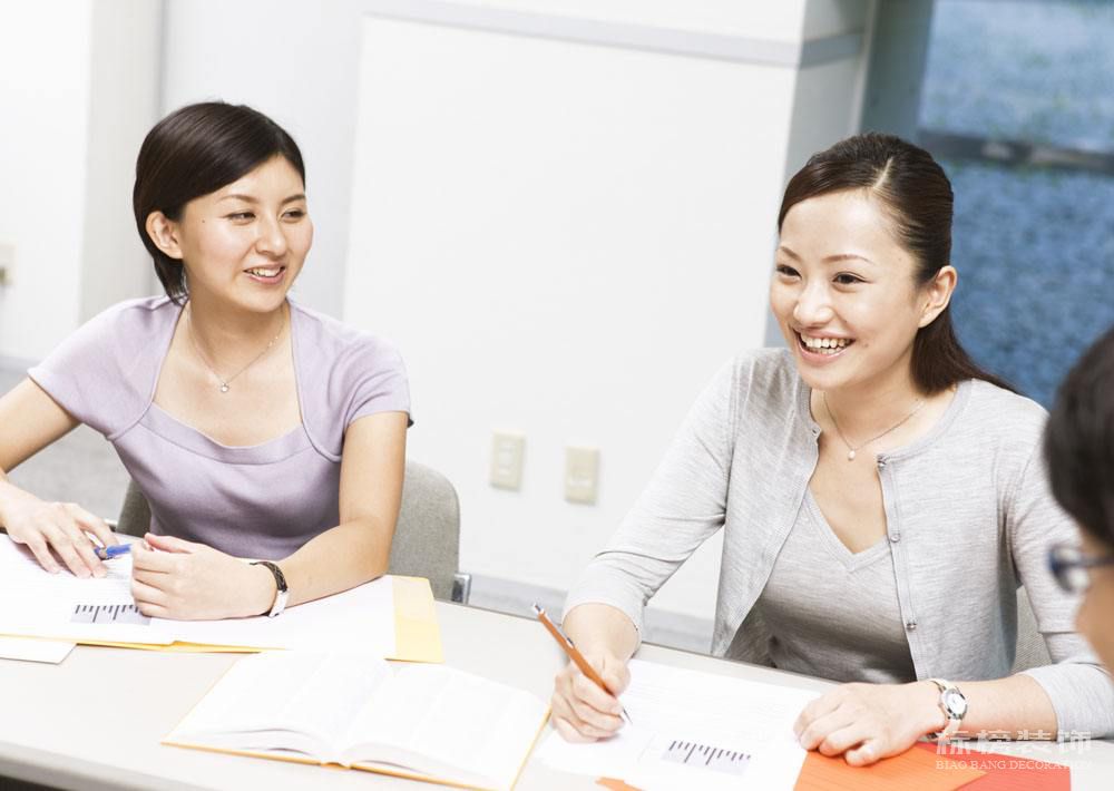 如何預(yù)算辦公室裝修成本？