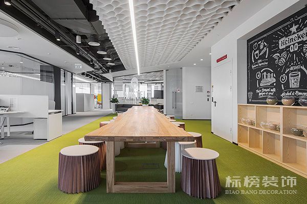 寫字樓辦公室裝修什么風(fēng)格好？